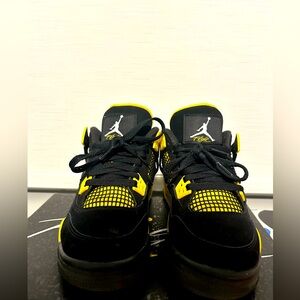 authentic men’s size 6 air jordan 4 thunder